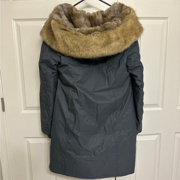 Aritzia Babaton St. Moritz Parka NWT - Picture 5 of 9